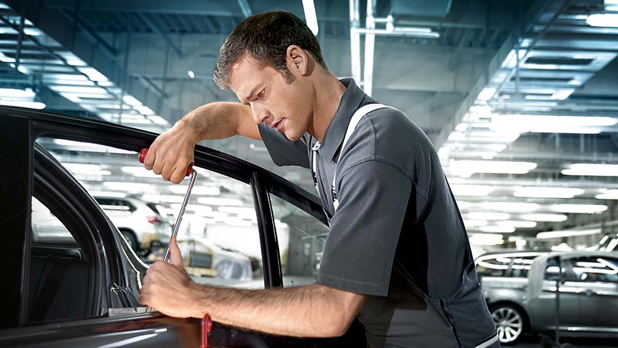 BMW Service, Dellenreparatur, Delle 