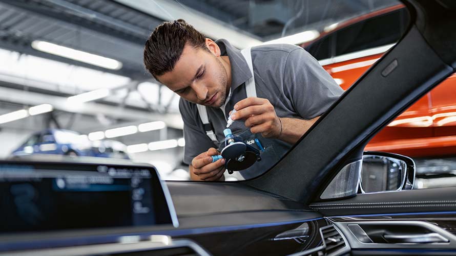 BMW Service, Scheibenreparatur, Frontscheibe, Steinschlag 